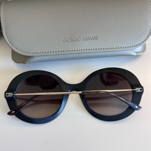 Authentic Giorgio Armani Round sunglasses - Picture 3 of 4